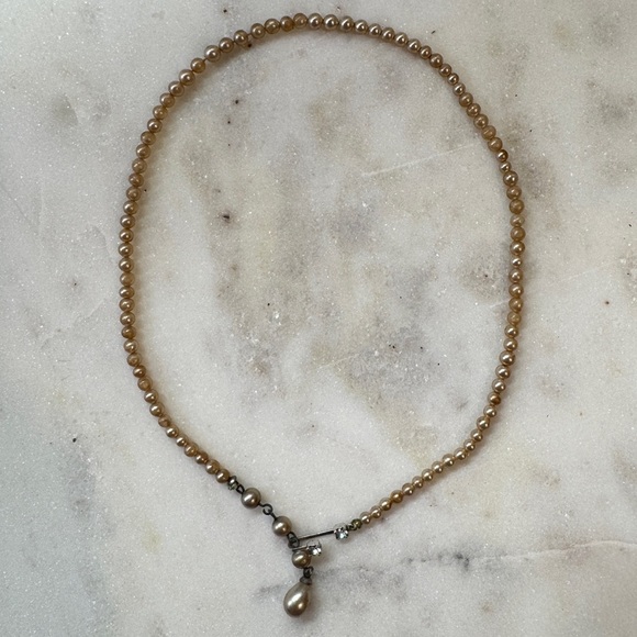 Vintage Champagne Pearl Necklace with Rhinestone Drop Pendant - Picture 4 of 5